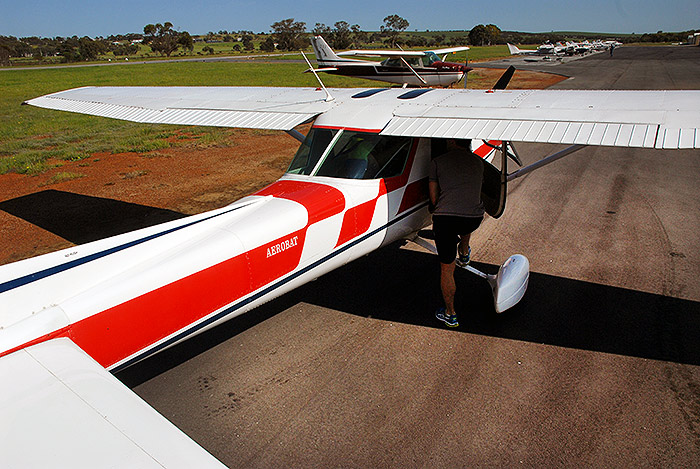 Aerobatic training aircraft C152