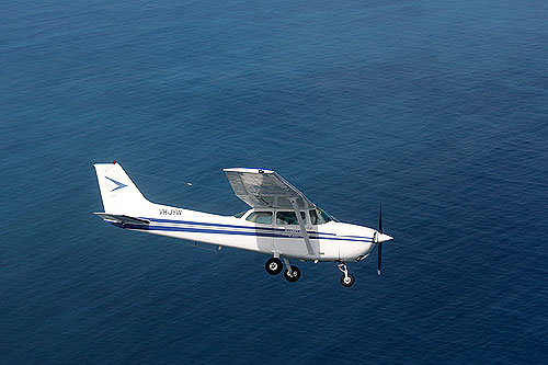 Aircraft in the way to Rottnest