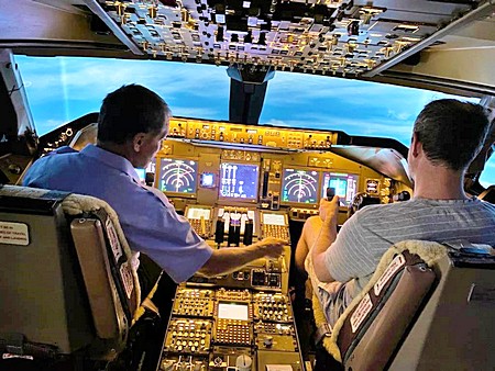 Cockpit b747