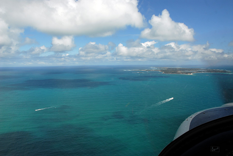 Long finals RWY 27 for Rottnest island (YRTI)